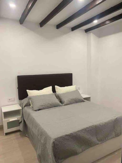 Planta Baja Moderna Y Nueva A Estrenar En El Centro Ciudad 2 Habitaciones Y 2 Banos Elche Bagian luar foto